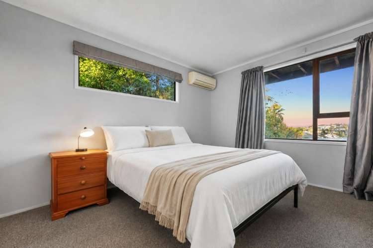 504 Beach Road Murrays Bay_6