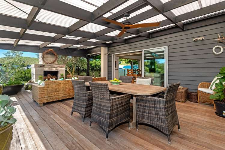 6 Ferris Crescent Wainui_19