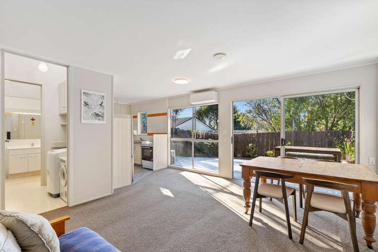 4/109A Te Atatu Road Te Atatu South_7