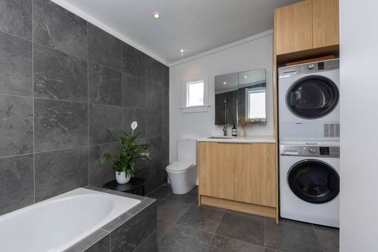 53 Hutchinson Avenue New Lynn_18