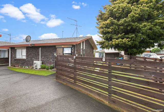 1/29 Trentham Road Papakura_2