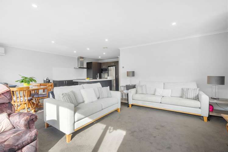 53 North Crest Drive Onerahi_3