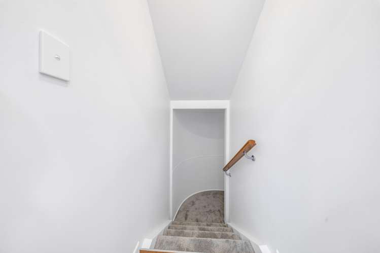 731 Redoubt Road Flat Bush_22