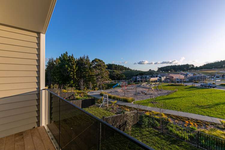6 Paparahi Place Wainui_5