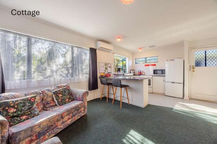 18 Howard Road Taradale_14