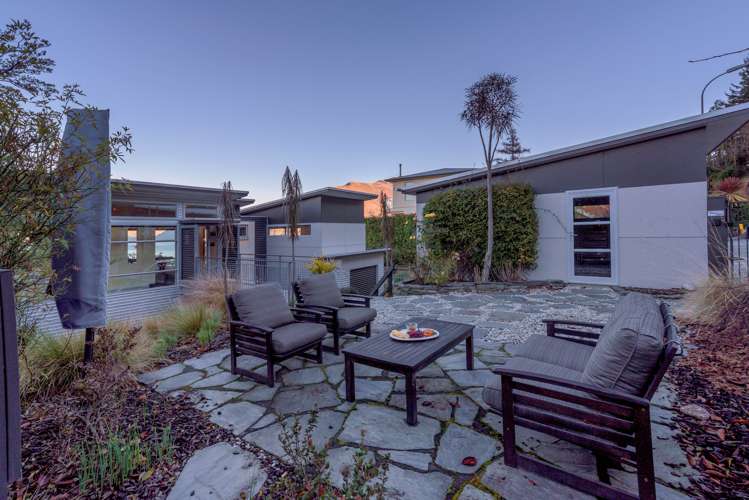 84 Hensman Road Queenstown_19