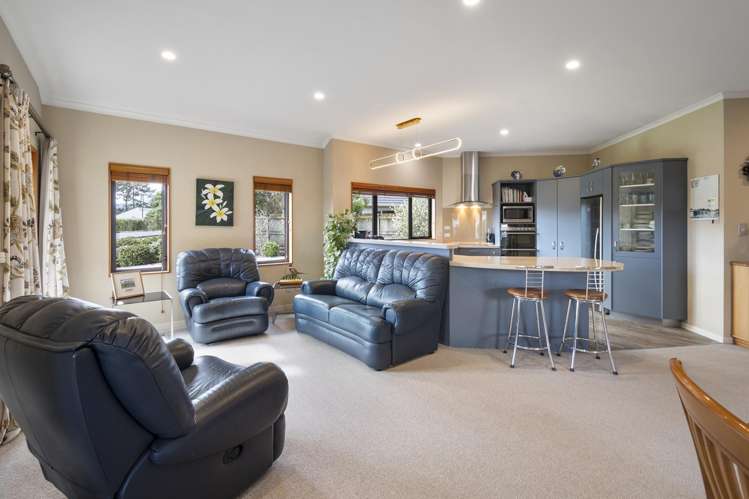 33 Cashmere Drive Fitzherbert_11