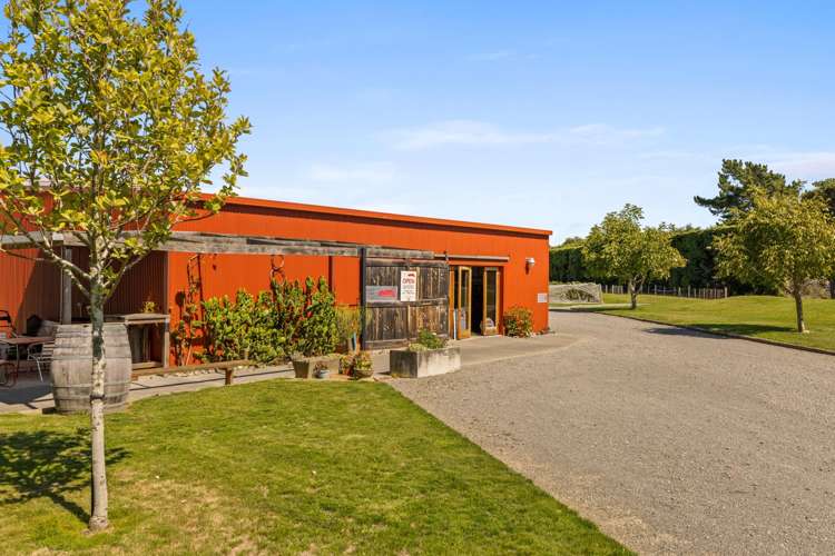 2321 Main South Road Burnham_13