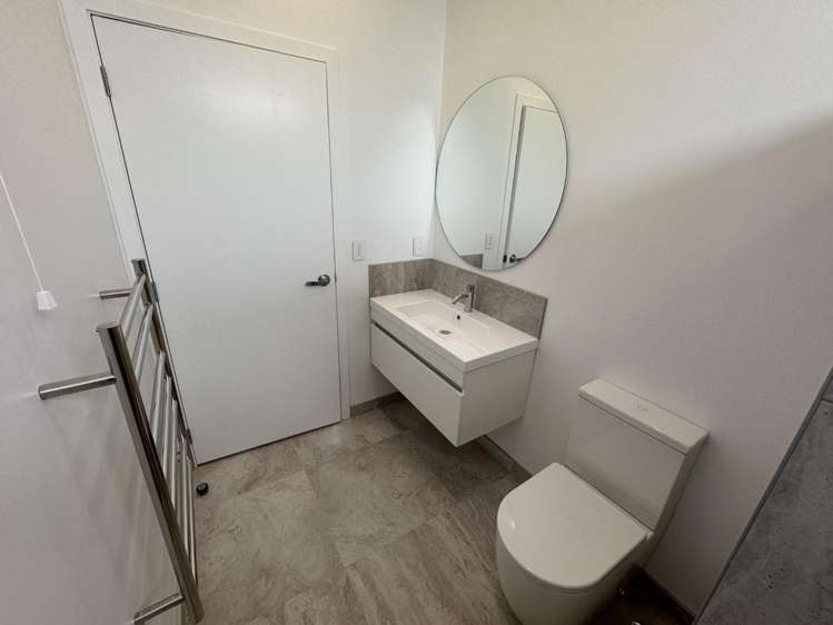 2/12 Willis Street 10446_8