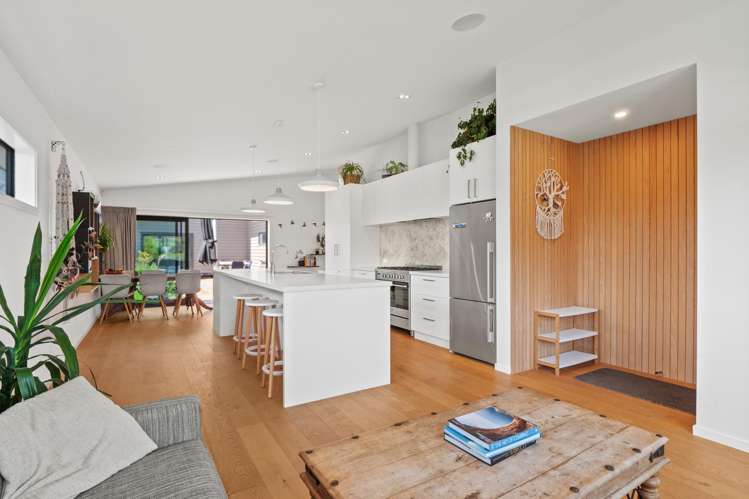 17 Howden Drive Jacks Point_10