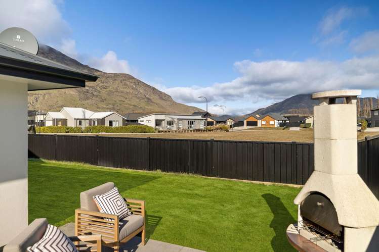 37 Peterley Road Lower Shotover_30