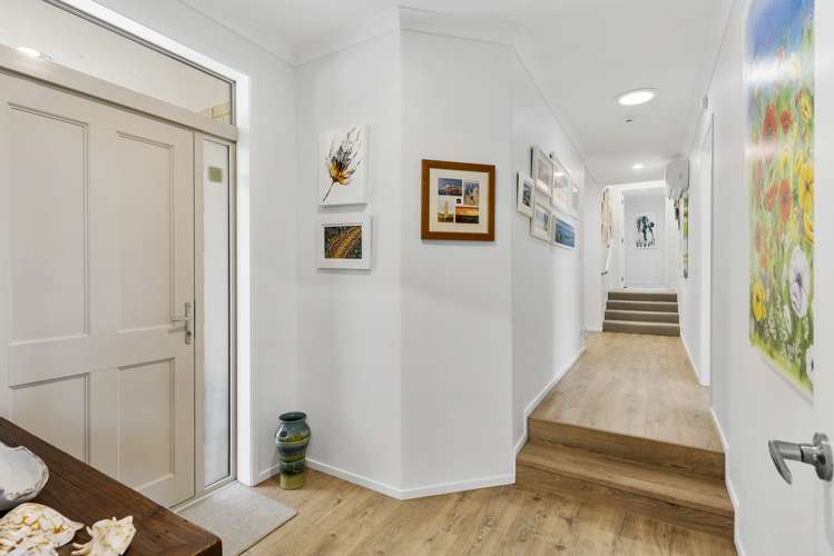 15 Waldorf Crescent Orewa_11