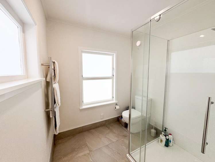 104 Chivalry Road 10878_15