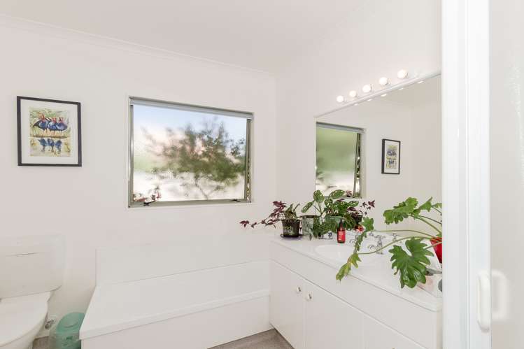 3 Alderney Way Taradale_14