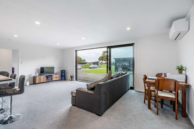 87 Blairlogie Close Otatara_6
