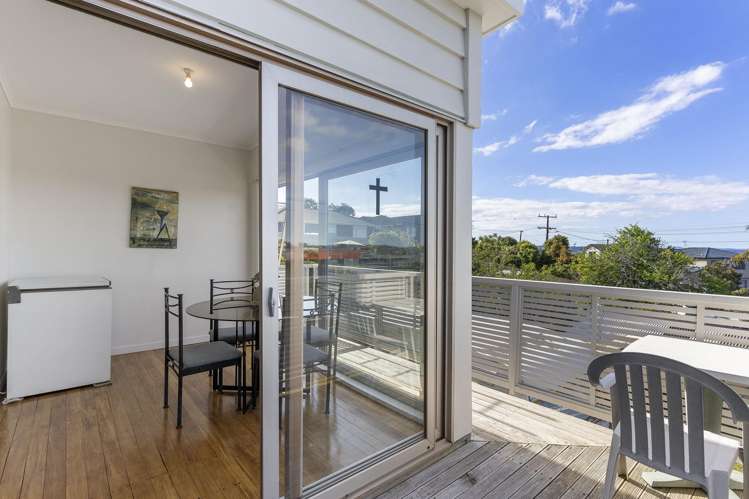 51 Wade River Road Stanmore Bay_9