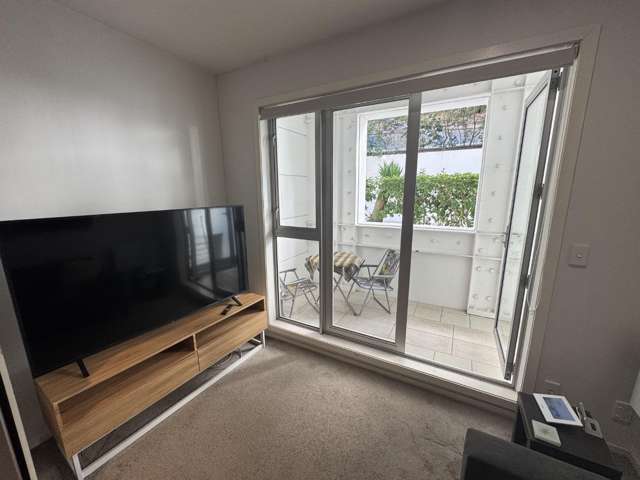 104/85 Beach Road City Centre_4