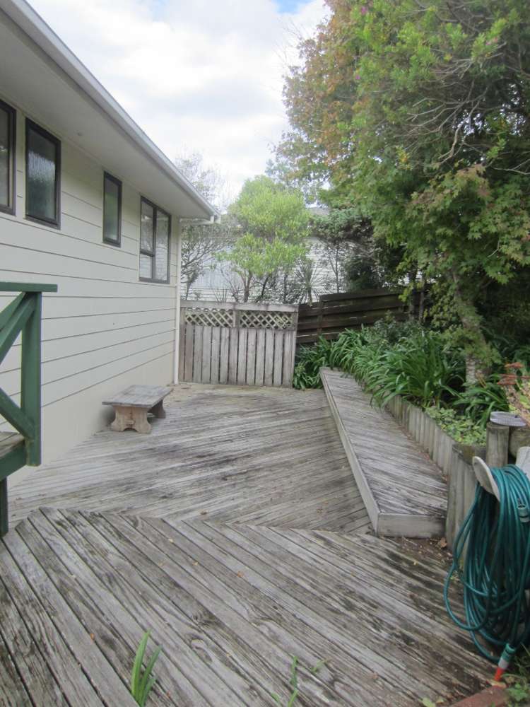 66 Fyvie Avenue Tawa_17