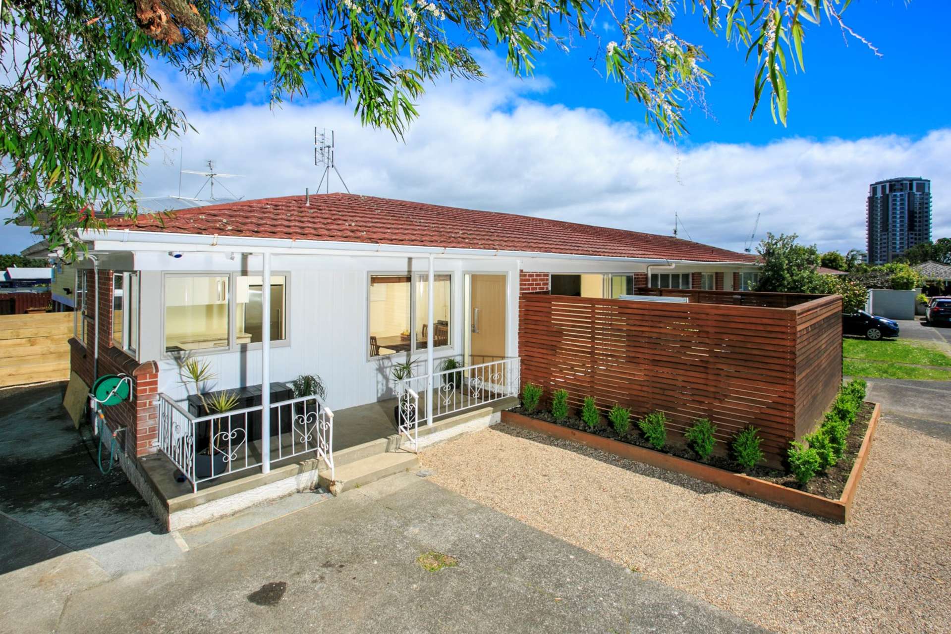 1/13 Esmonde Road Takapuna_0