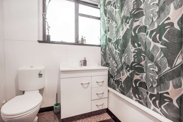 700 Kowhai Street Mahora_9