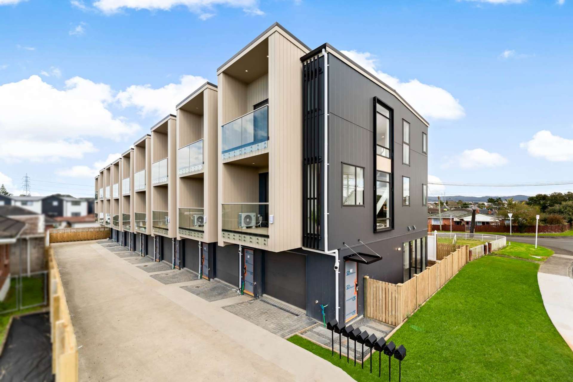 4/4 Toru Street Te Atatu Peninsula_0