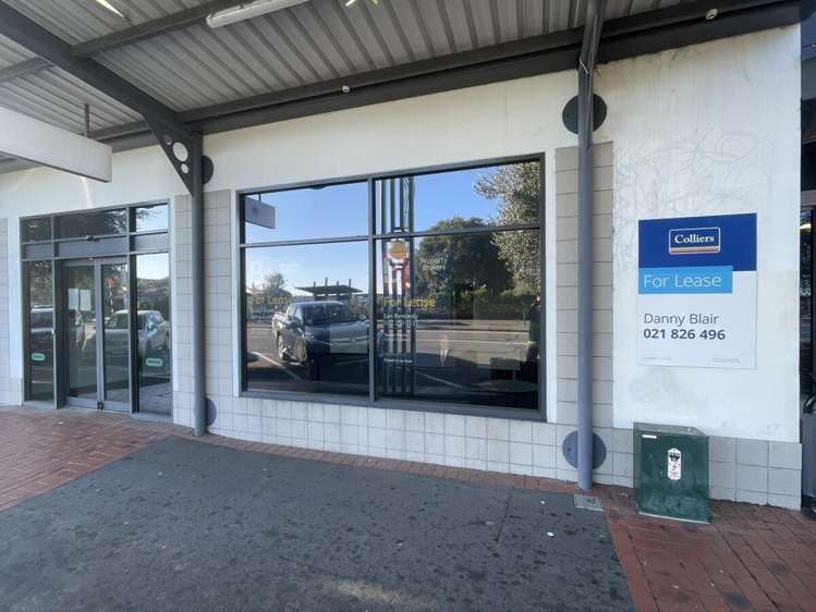 Unit 3B, 215 Russell Street North_0