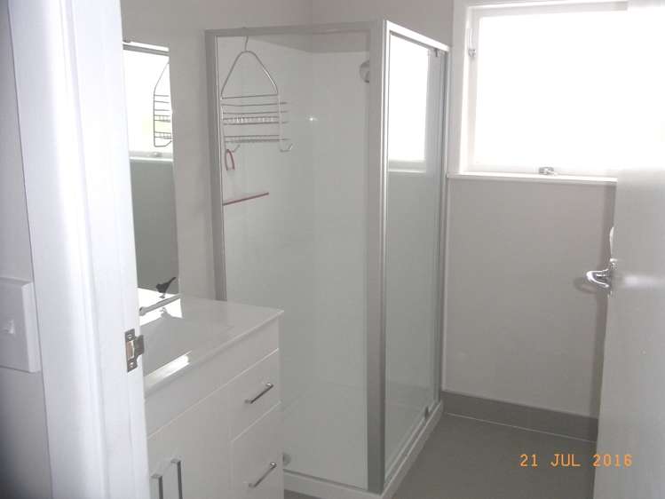 1b Bellamy Place Blockhouse Bay_9