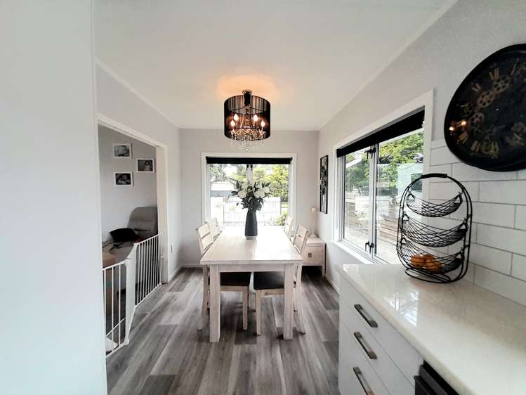 28 Apollo Parade Milson_13