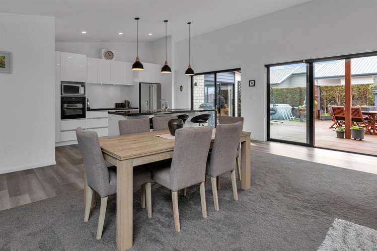 11 Waitemata Drive One Tree Point_7