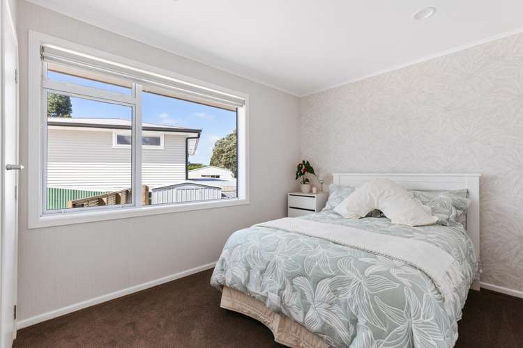 63 Kingswood Road Brookfield_13