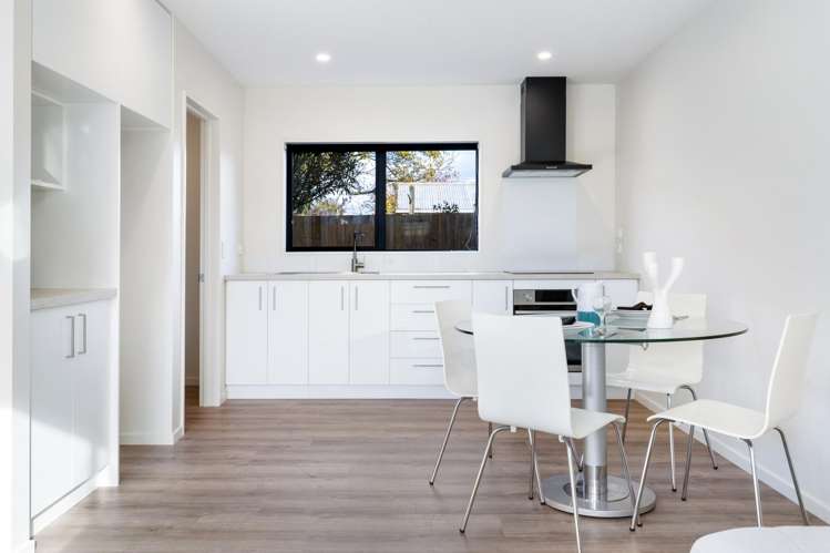 2/11 Hulbert Street_2