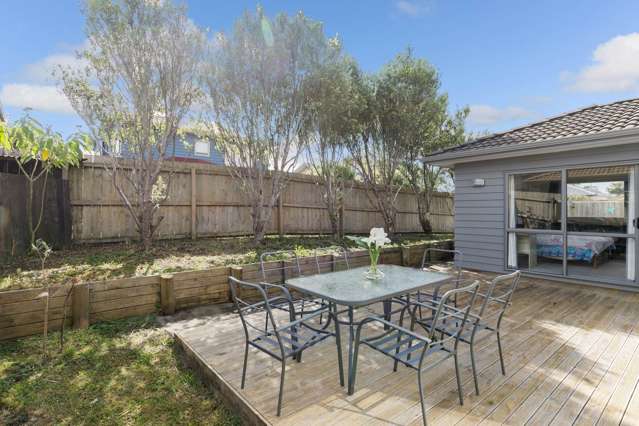 5 Lincoln Garden Close Henderson_4