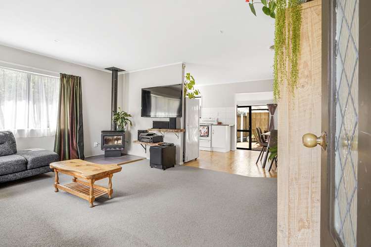 64 Pelorus Street Glenview_8