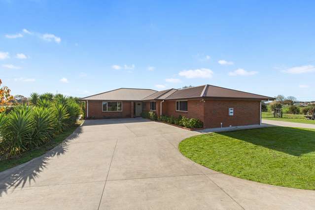 198 Holland Road Puketaha_1