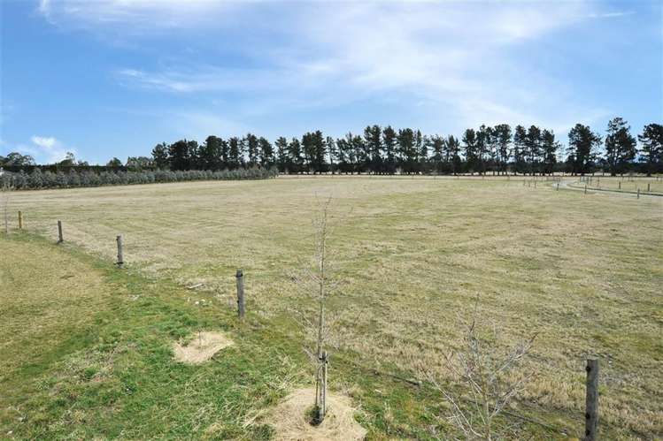 2195 South Eyre Road West Eyreton_30