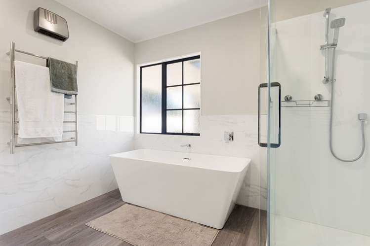 64 Athlone Drive Cambridge_32