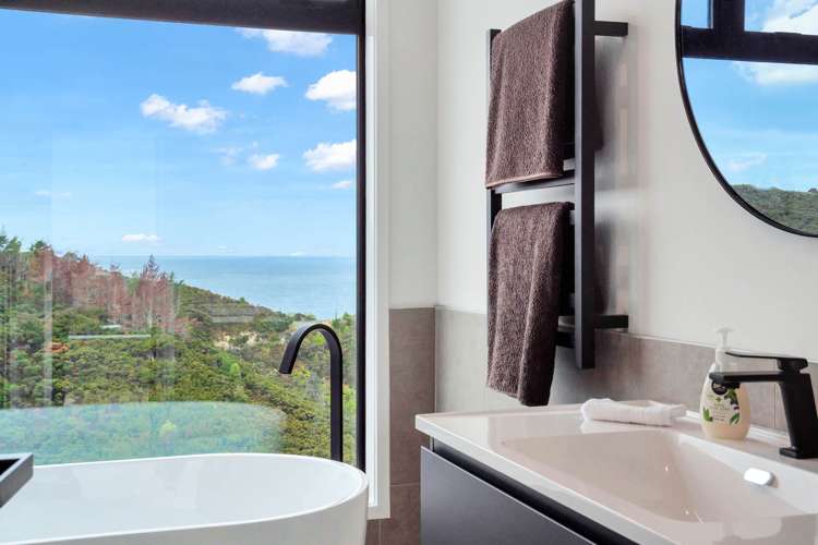 8 Seacoast Road Mangawhai Heads_40