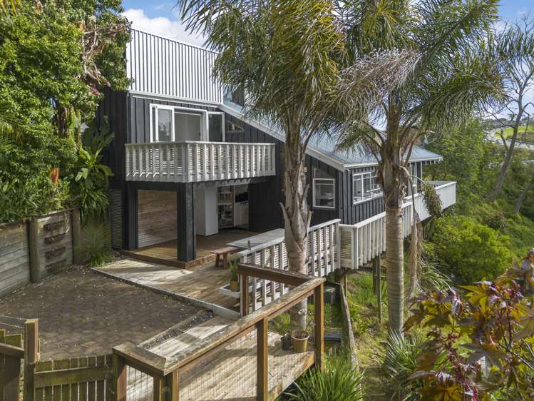 8 Awanui Place Welcome Bay_26