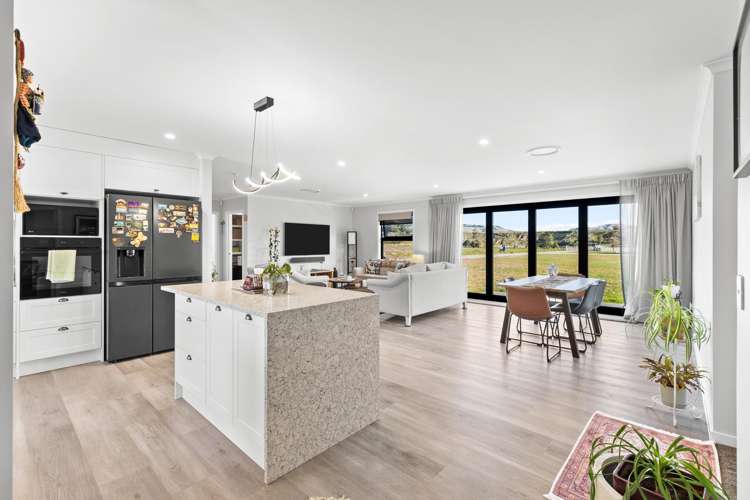 230 Valley Views Fitzherbert_11