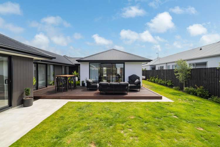 11 Letitia Street Burwood_24