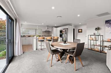 2 Probert Crescent_4