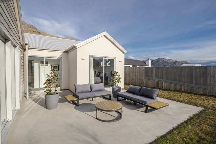 20 Myles Way Lower Shotover_21