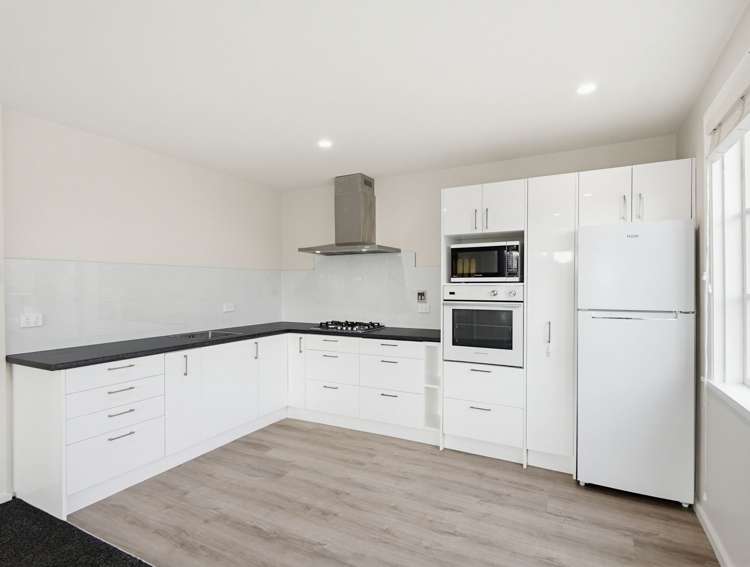 16 Boyne Avenue Northcote_4