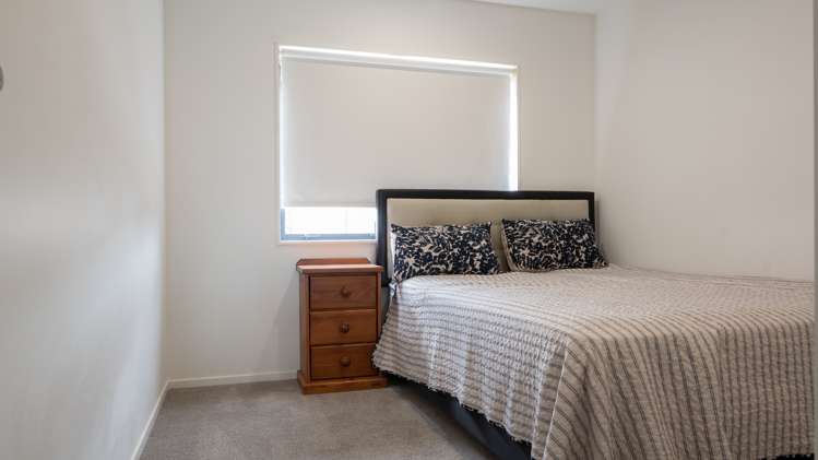 39a Soaring Bird Drive Takanini_11