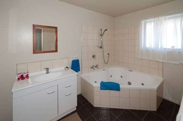 10 Woodham Courts Linwood_8