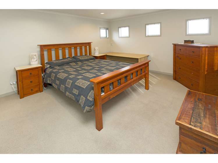 212 Alec Craig Way Gulf Harbour_15