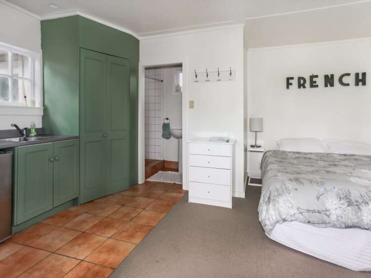 750 North Road Clevedon_13