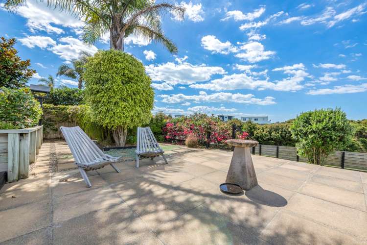 7 Intrepid Crescent Beachlands_11