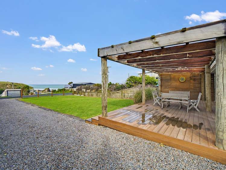 8 Island Terrace Motunau_13