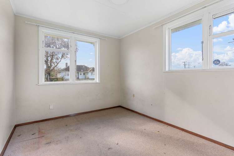 1 Natalie Place Otara_16